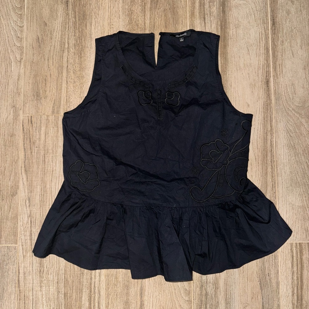Elegant Black Sleeveless Top